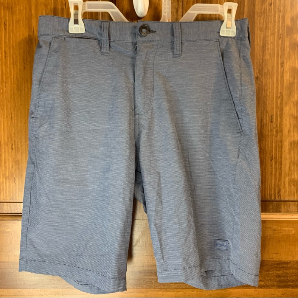 Men’s Billabong size 28 crossfire gray hybrid casual performance shorts